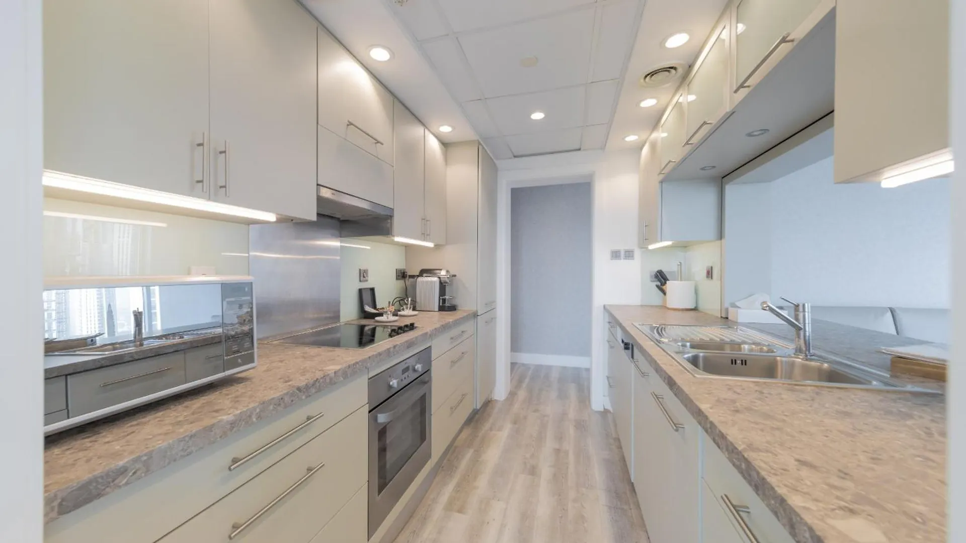 شقة Boutique Living - Burj Views - Renovated دبي