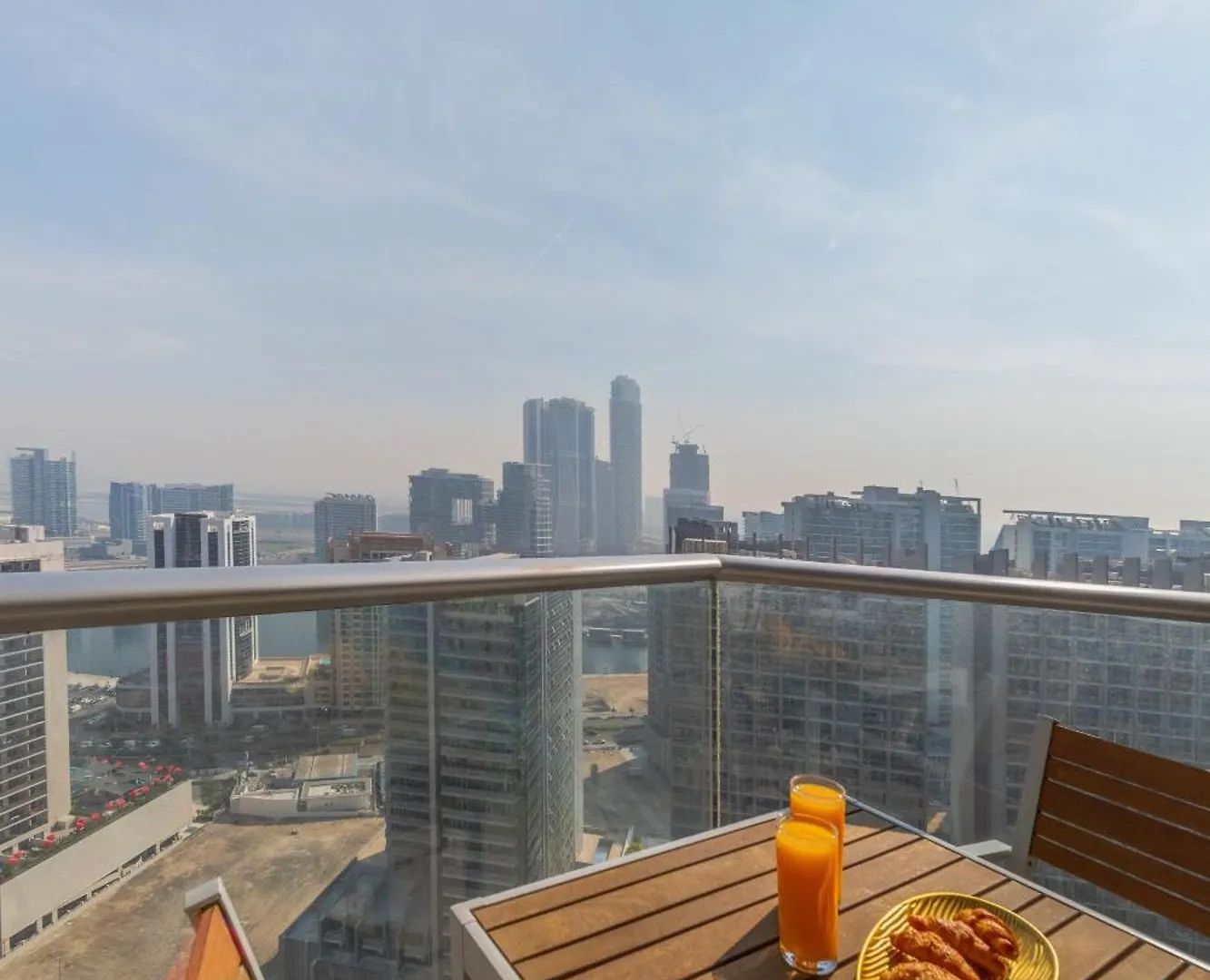 شقة Boutique Living - Burj Views - Renovated دبي 0*,  الإمارات العربية المتحدة